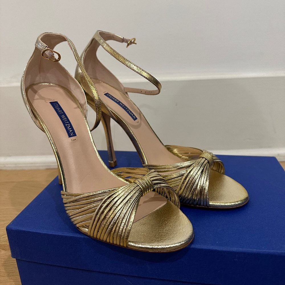 Stuart Weitzman Paulette gold heels Size 9.5M